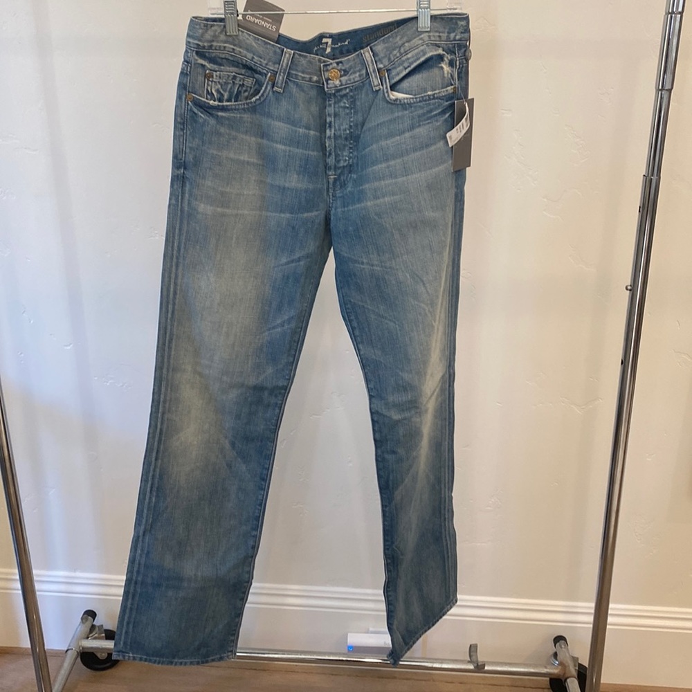 NWT 7 for All Mankind Standard fit light wash denim, size 33x33.